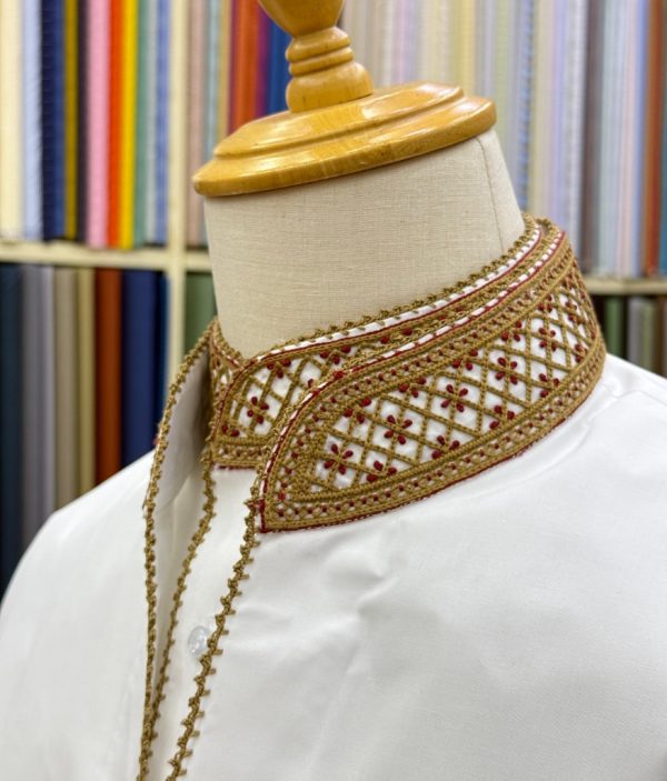 Copper Lattice Embroidered Collar