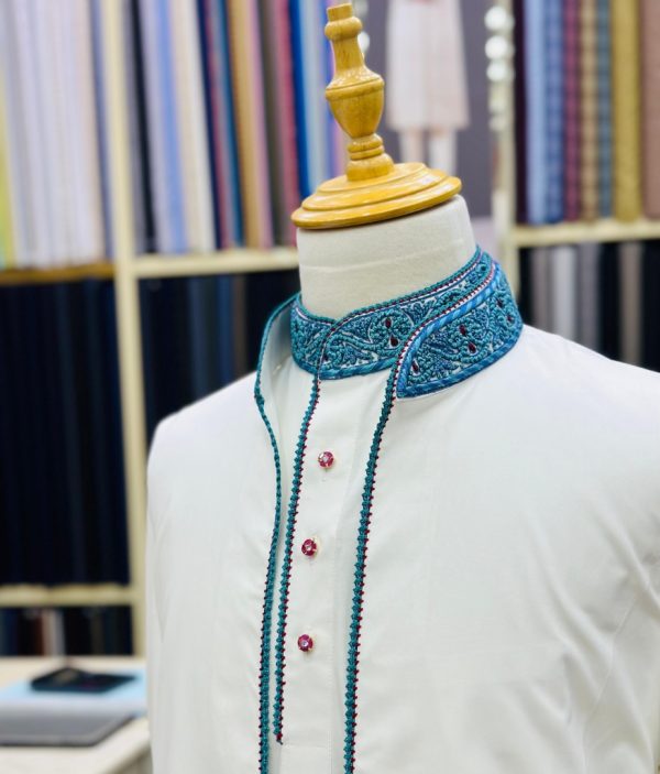 Turquoise Embroidered Collar